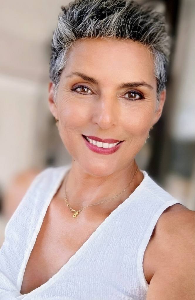 Claudia Lobos S. - Psicóloga Clínica